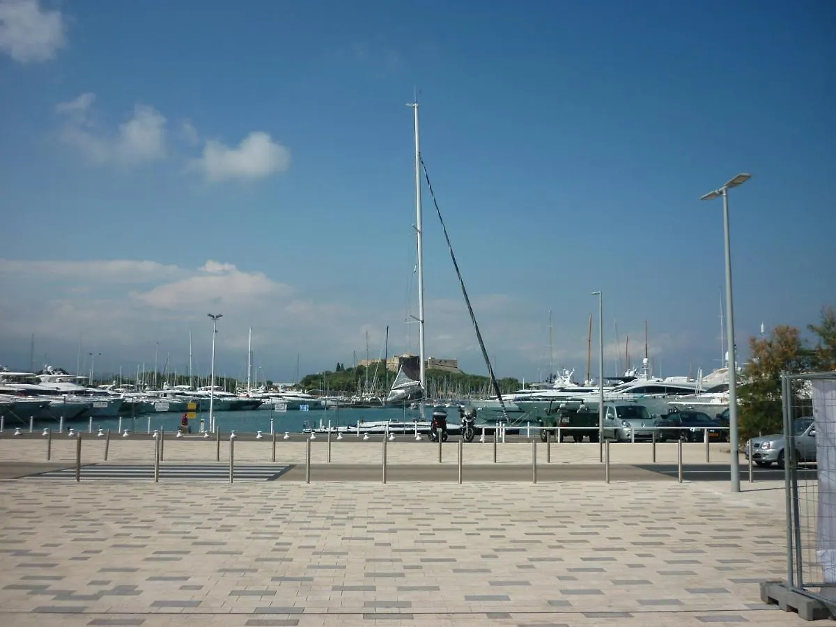 Apartment Sun Beach Juan-les-Pins